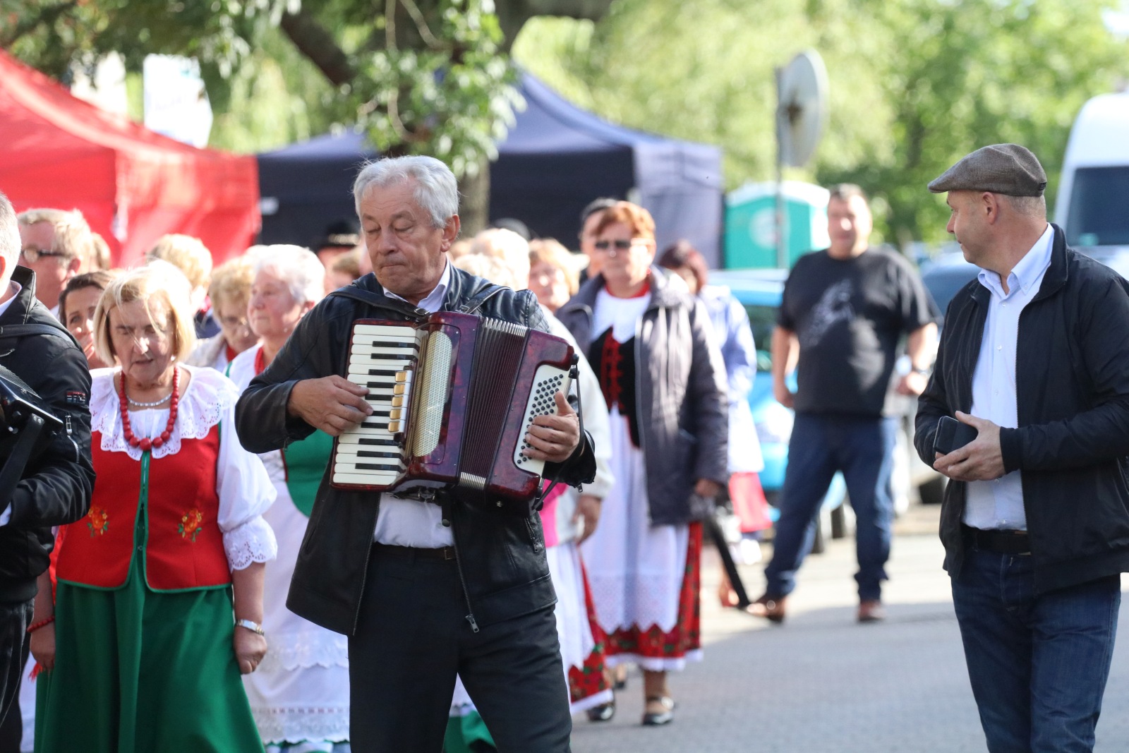 W Kunicach trwa VII Kunicką Folk-Biesiada. Wystąpi siedem kapel