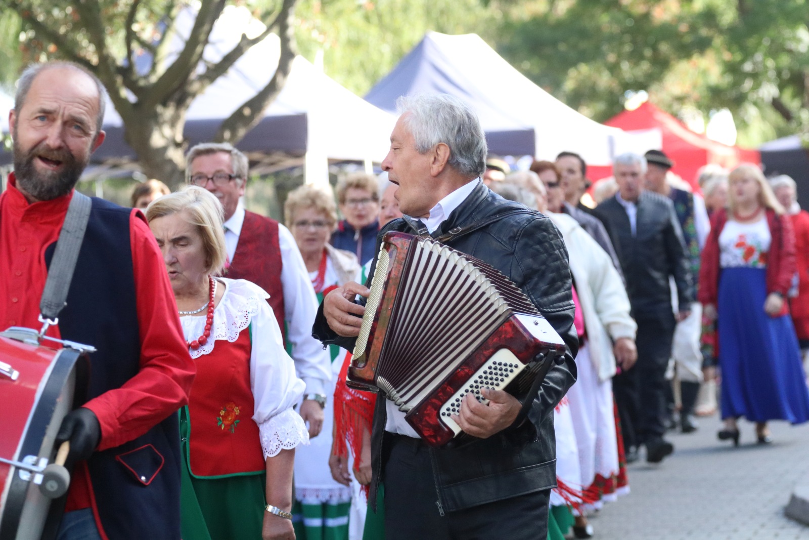 W Kunicach trwa VII Kunicką Folk-Biesiada. Wystąpi siedem kapel