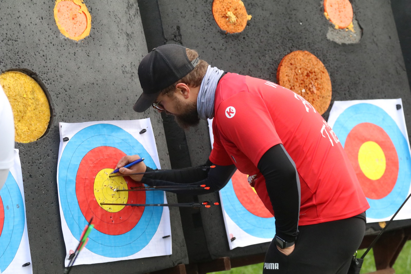 Na torach łuczniczych w Legnicy odbywają się MP Masters