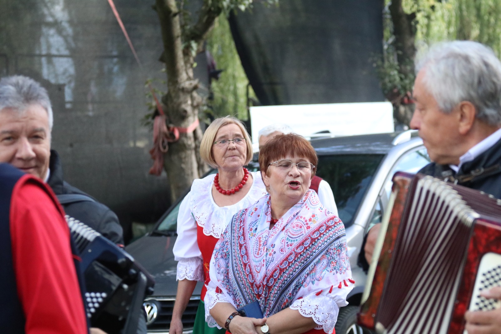 W Kunicach trwa VII Kunicką Folk-Biesiada. Wystąpi siedem kapel
