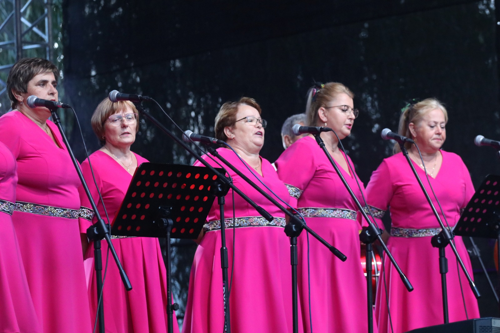 W Kunicach trwa VII Kunicką Folk-Biesiada. Wystąpi siedem kapel