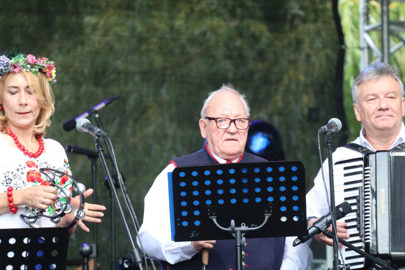 W Kunicach trwa VII Kunicką Folk-Biesiada. Wystąpi siedem kapel