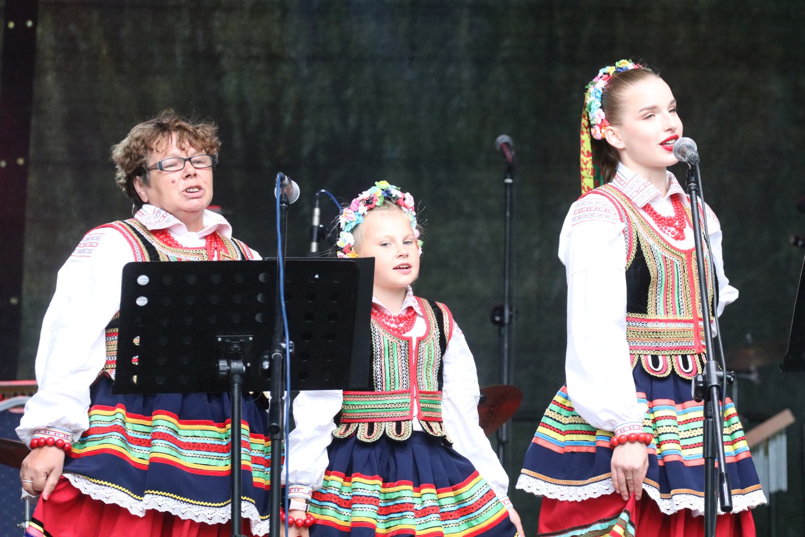 W Kunicach trwa VII Kunicką Folk-Biesiada. Wystąpi siedem kapel