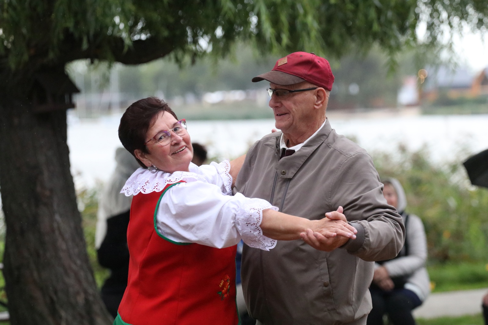 W Kunicach trwa VII Kunicką Folk-Biesiada. Wystąpi siedem kapel