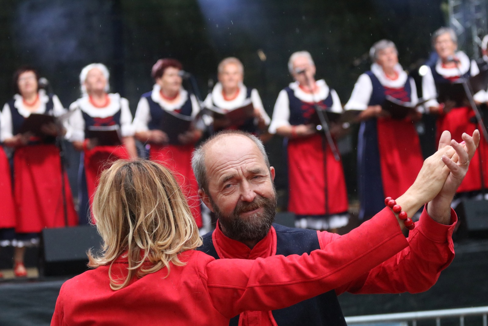 W Kunicach trwa VII Kunicką Folk-Biesiada. Wystąpi siedem kapel