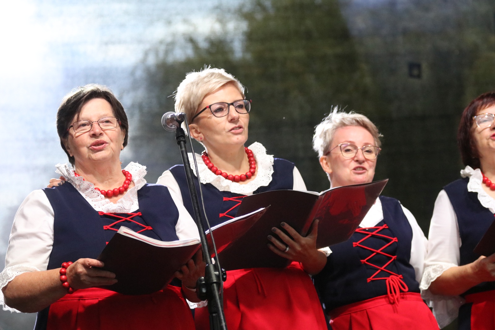 W Kunicach trwa VII Kunicką Folk-Biesiada. Wystąpi siedem kapel
