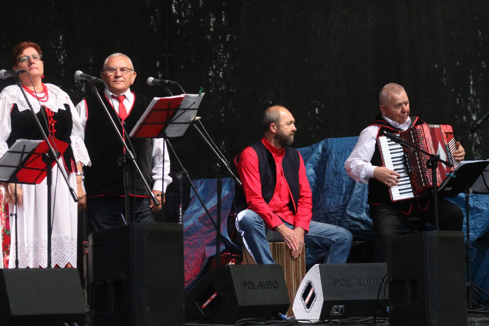 W Kunicach trwa VII Kunicką Folk-Biesiada. Wystąpi siedem kapel