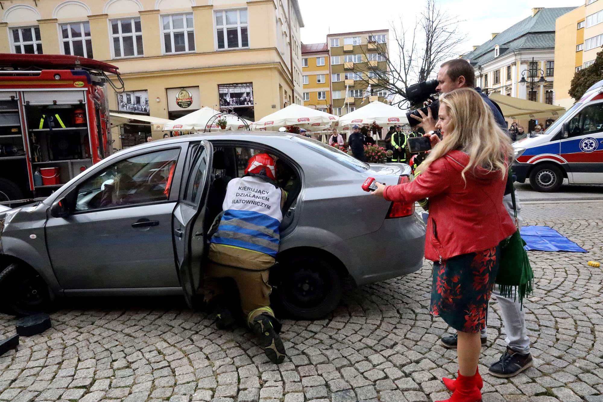 „Czołówka” i szybka akcja służb ratowniczych w centrum miasta