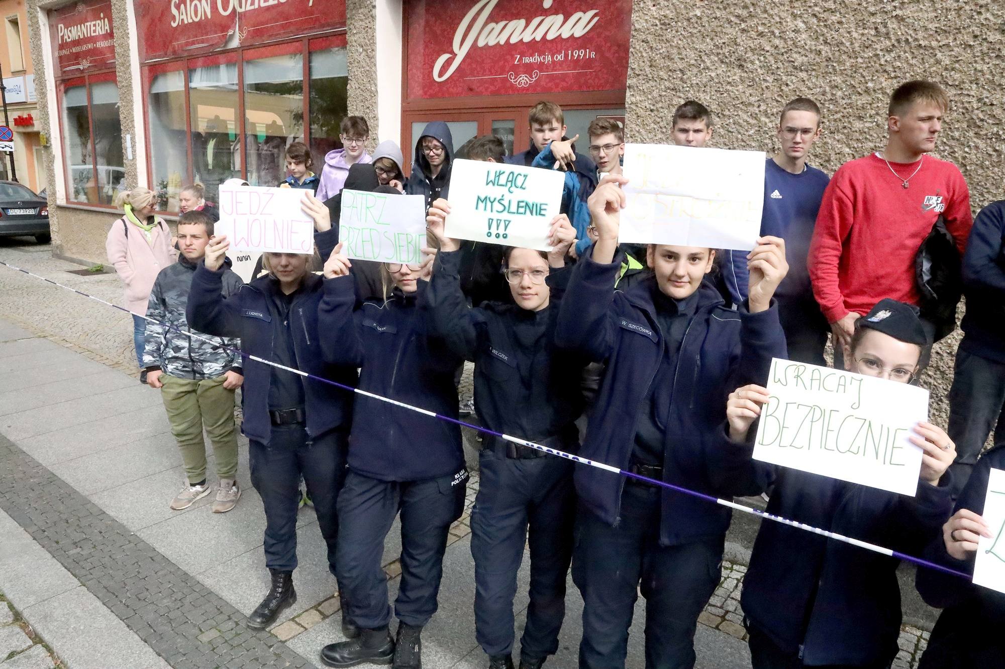 „Czołówka” i szybka akcja służb ratowniczych w centrum miasta