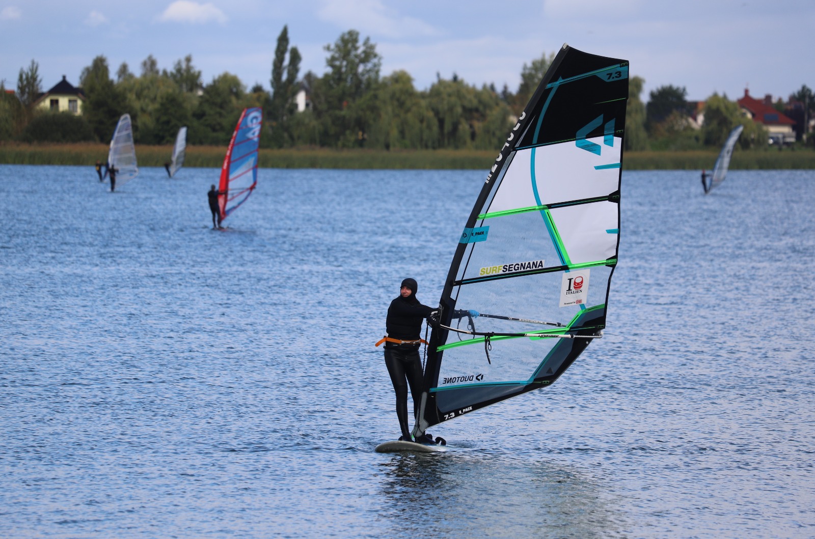 Regaty o Puchar Akademii Windsurfingu odbyły się w Kunicach