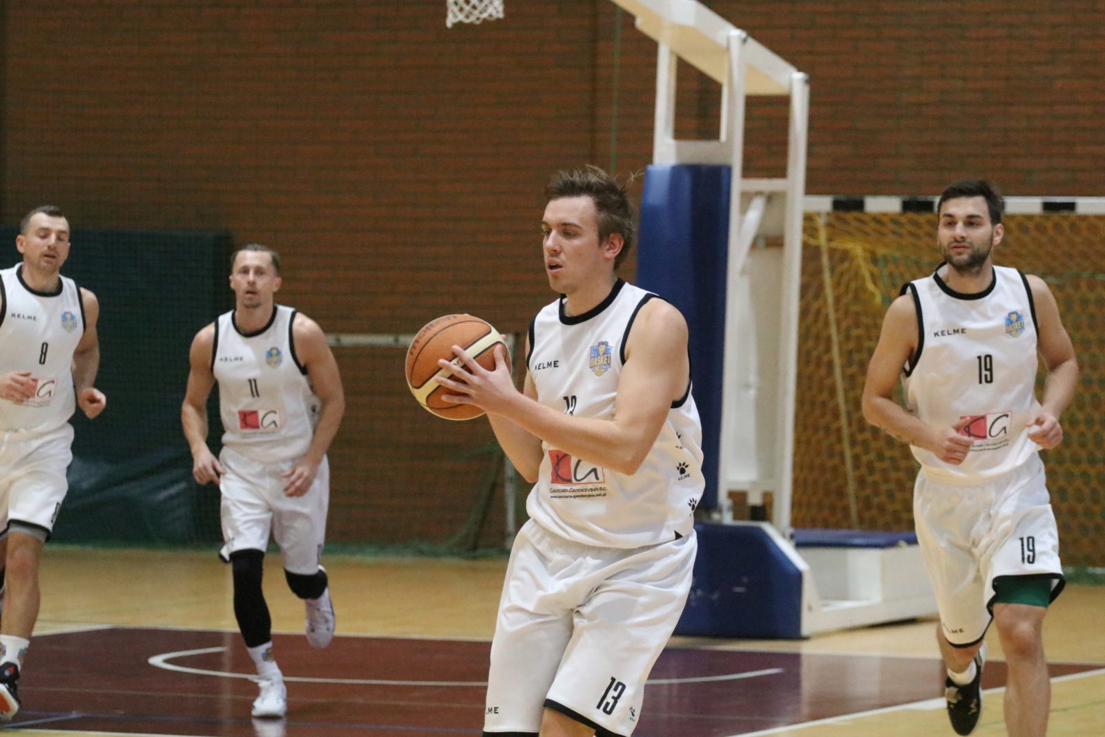 Sensacyjne zwycięstwo KS Basket Legnica na inaugurację sezonu