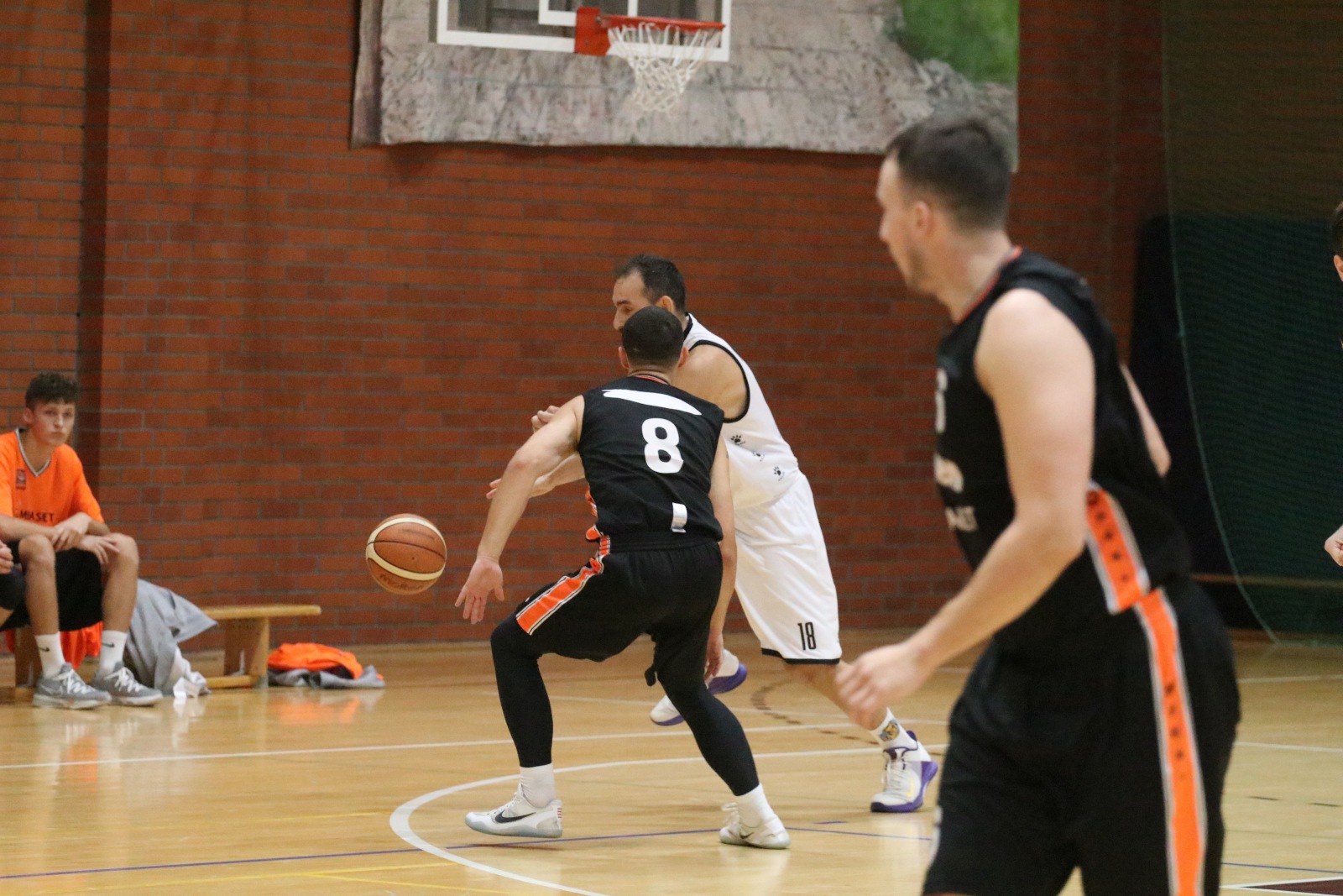 Sensacyjne zwycięstwo KS Basket Legnica na inaugurację sezonu
