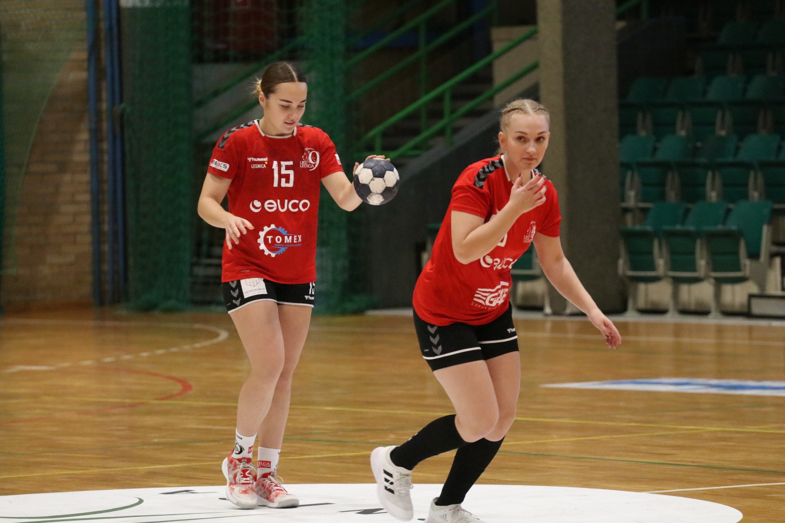Świetna końcówka w wykonaniu UKS Dziewiątki Legnica