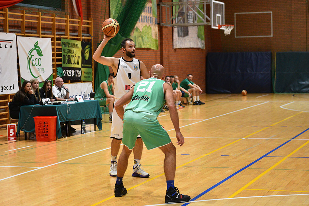 KS Basket Legnica ponownie wygrywa w trzeciej lidze
