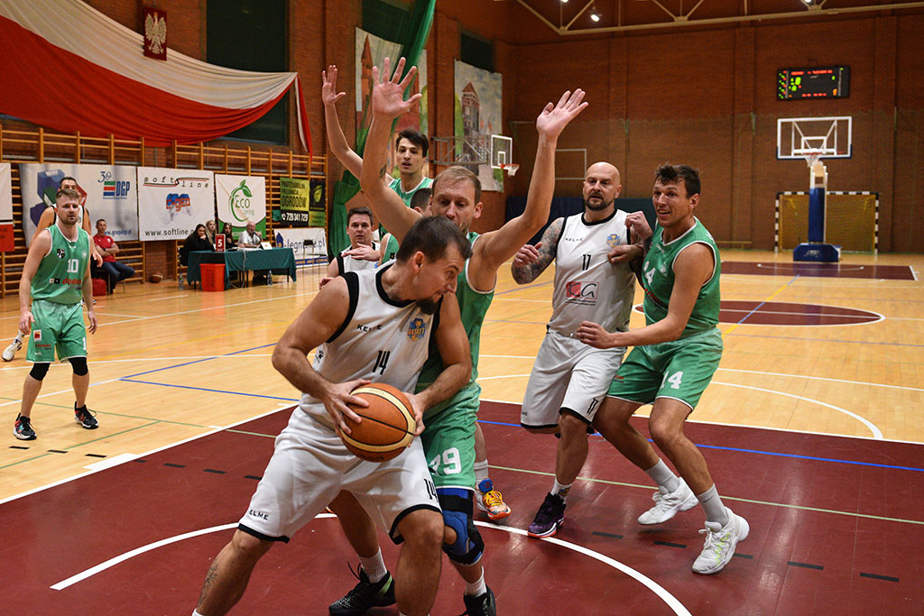 KS Basket Legnica ponownie wygrywa w trzeciej lidze