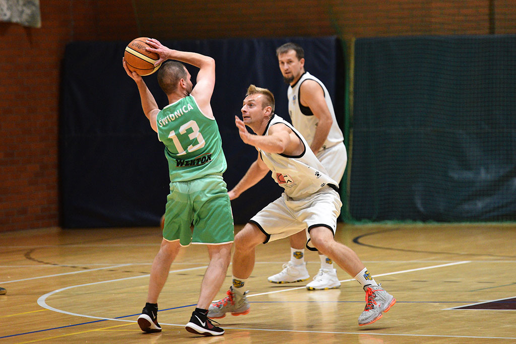 KS Basket Legnica ponownie wygrywa w trzeciej lidze