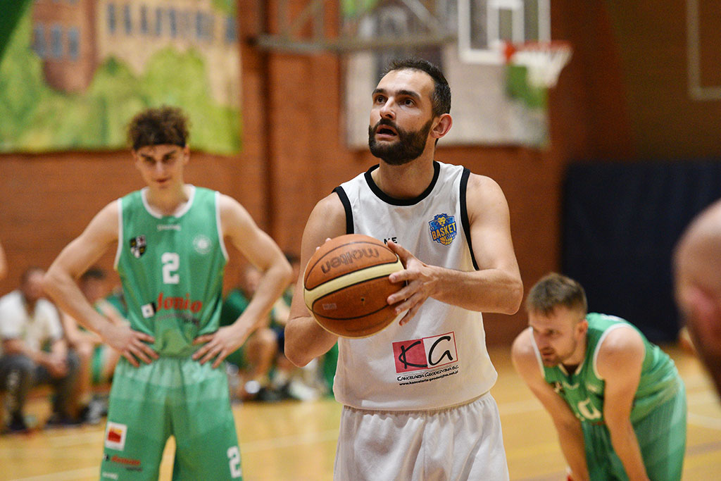 KS Basket Legnica ponownie wygrywa w trzeciej lidze