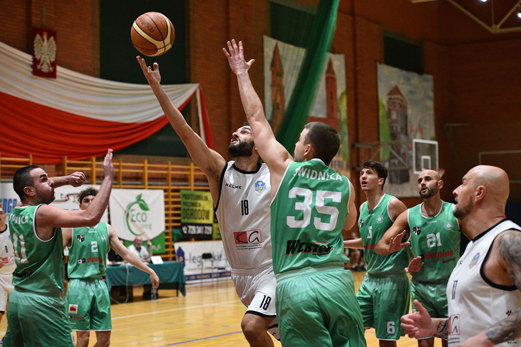KS Basket Legnica ponownie wygrywa w trzeciej lidze