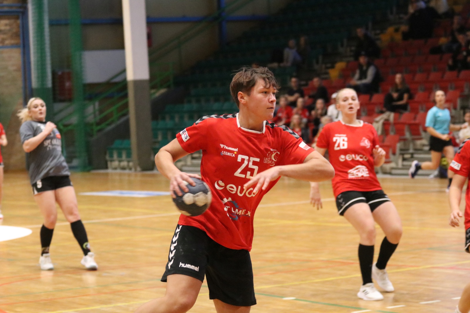 Świetna końcówka w wykonaniu UKS Dziewiątki Legnica
