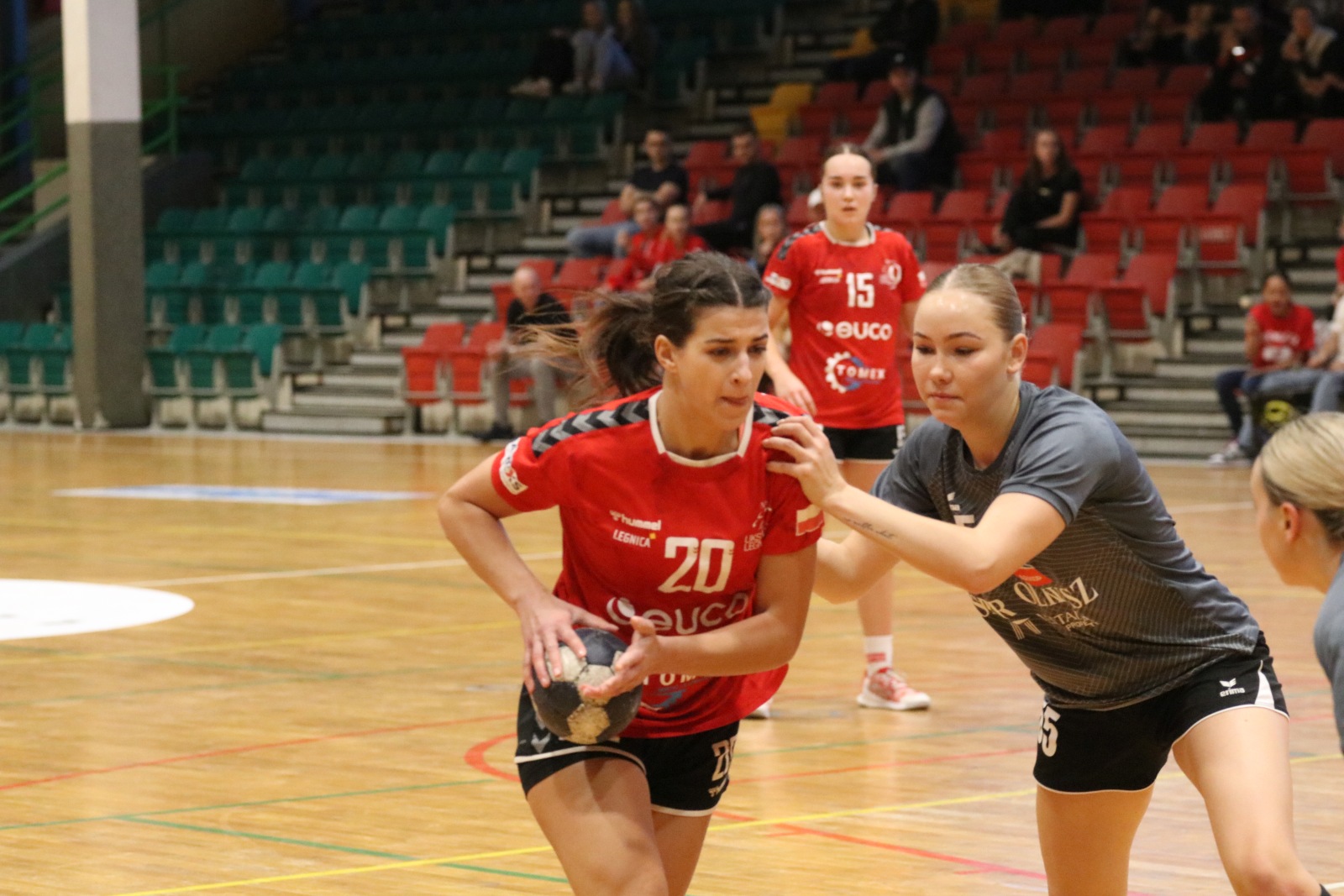 Świetna końcówka w wykonaniu UKS Dziewiątki Legnica