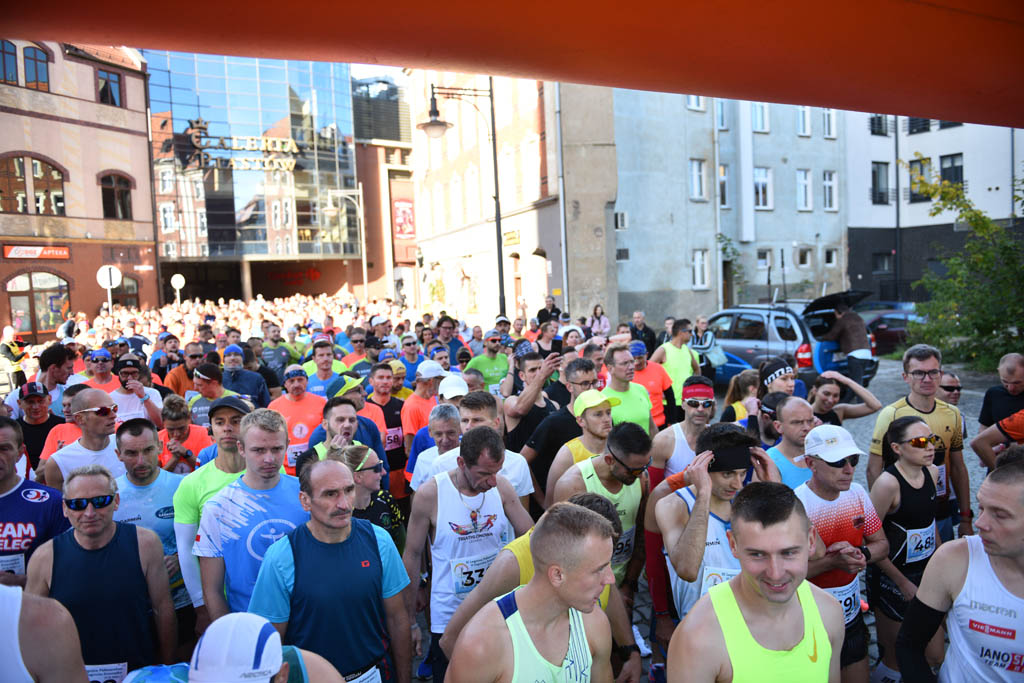 XI Legnica Półmaraton i III Legnicka Dziesiątka cz. 1