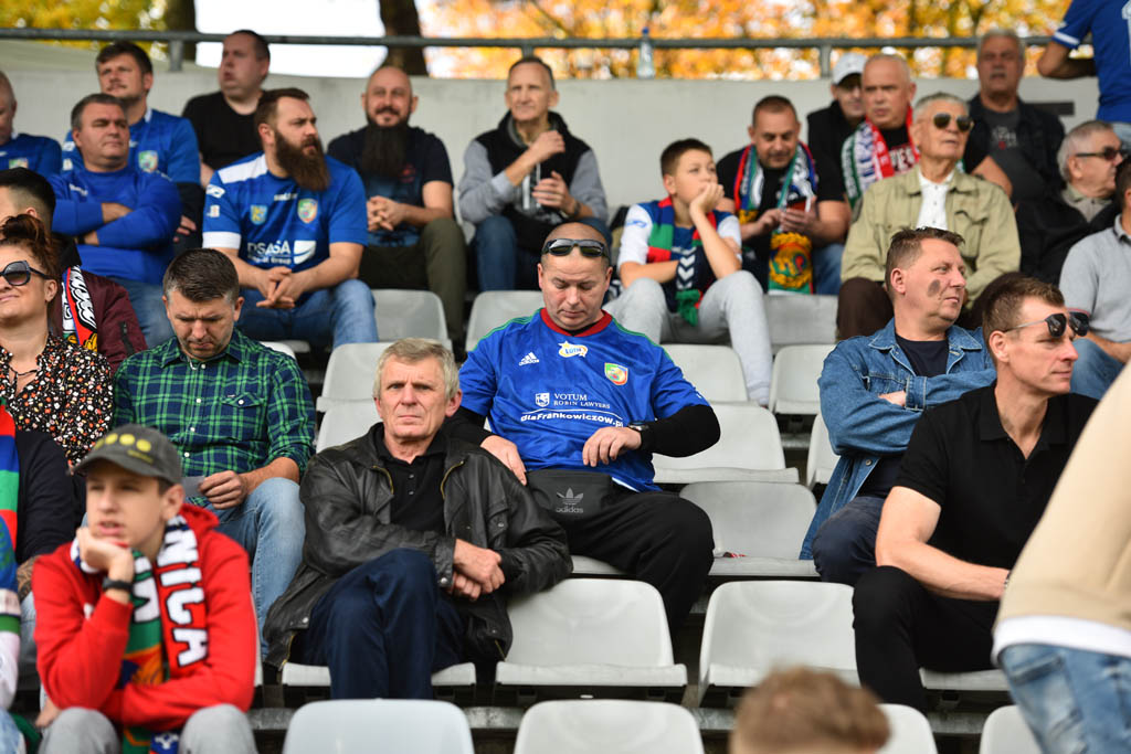 Kibice na meczu Miedzi z Cracovią