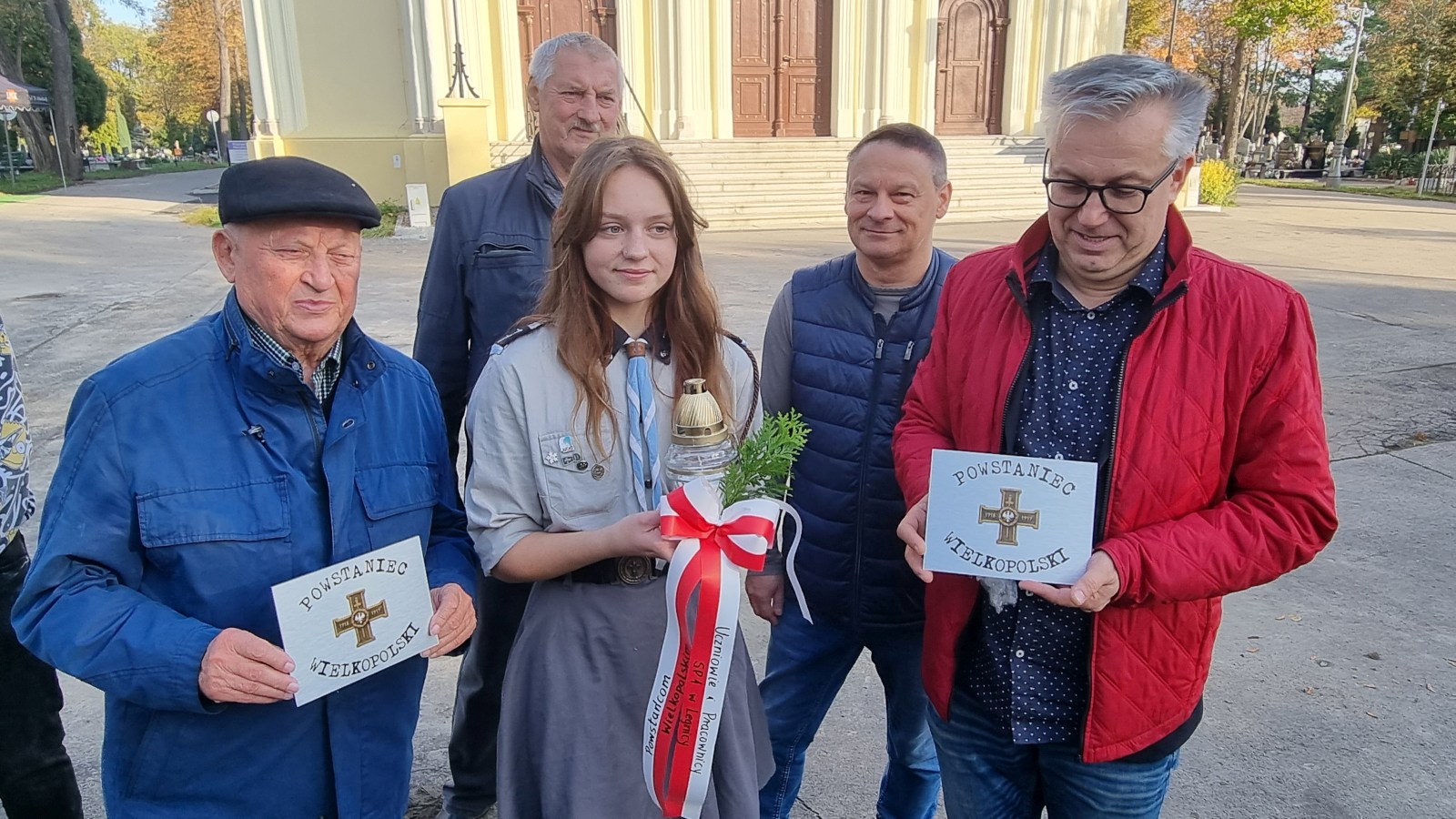 Zapalili znicze na grobach bohaterów Powstania Wielkopolskiego
