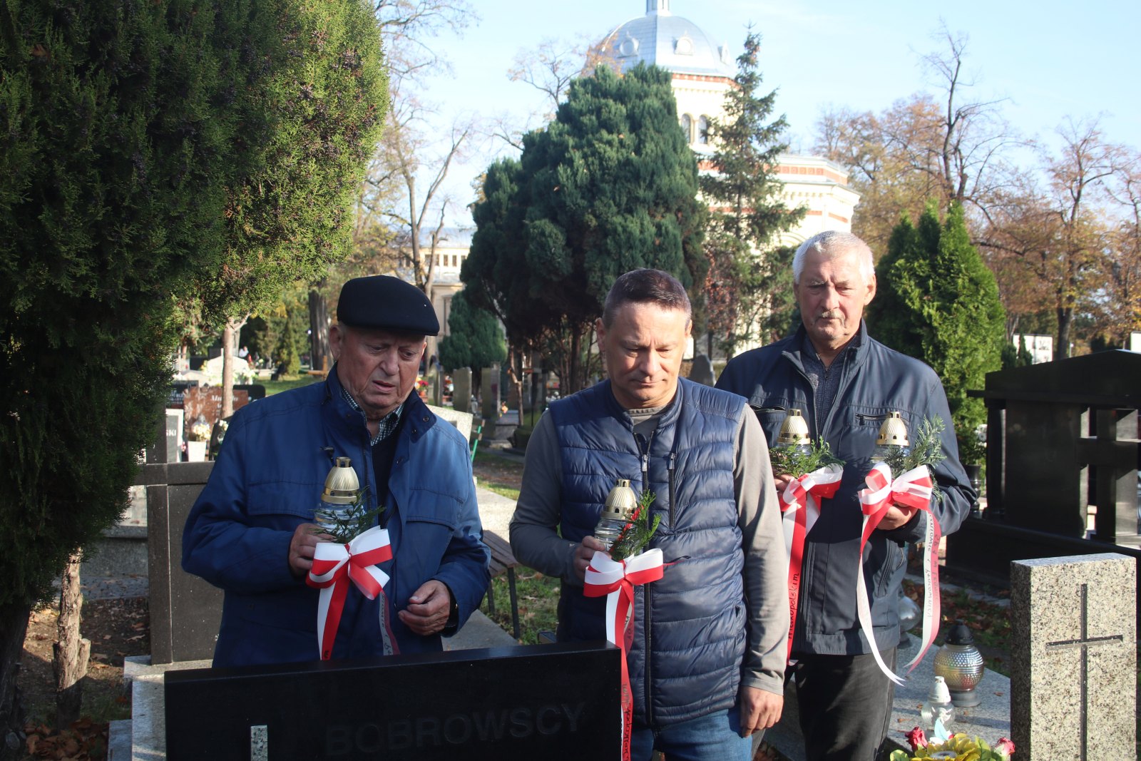 Zapalili znicze na grobach bohaterów Powstania Wielkopolskiego