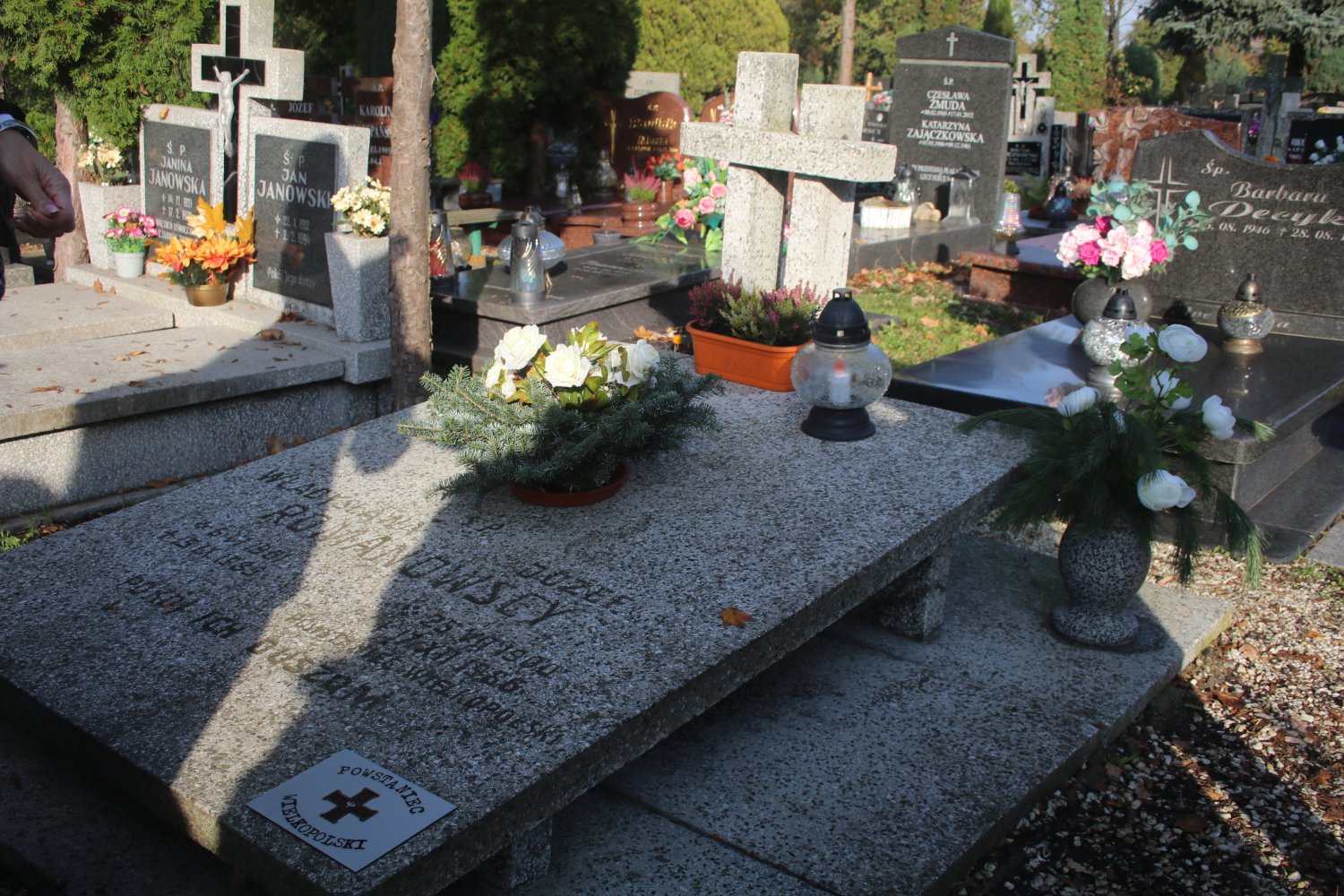 Zapalili znicze na grobach bohaterów Powstania Wielkopolskiego