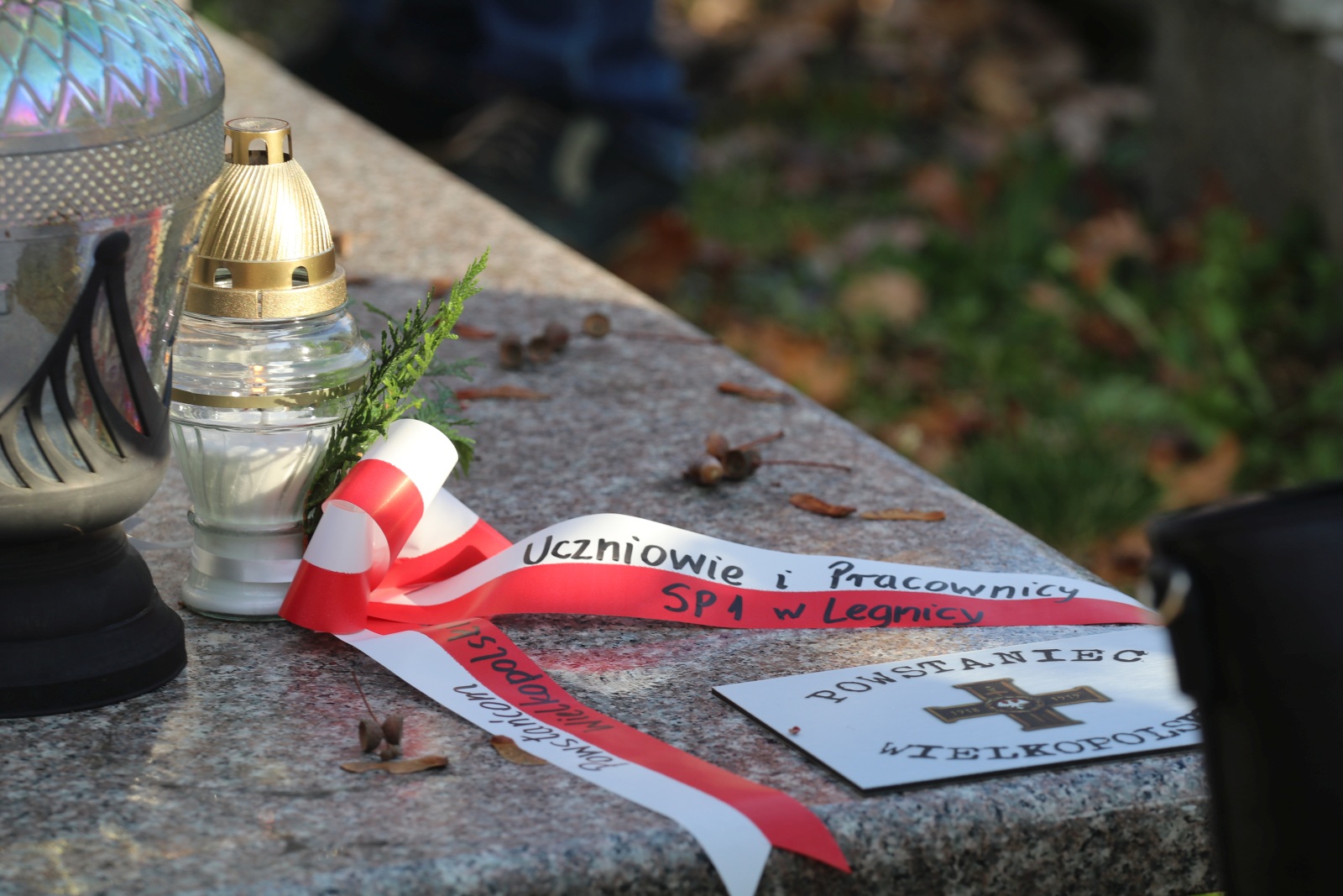 Zapalili znicze na grobach bohaterów Powstania Wielkopolskiego