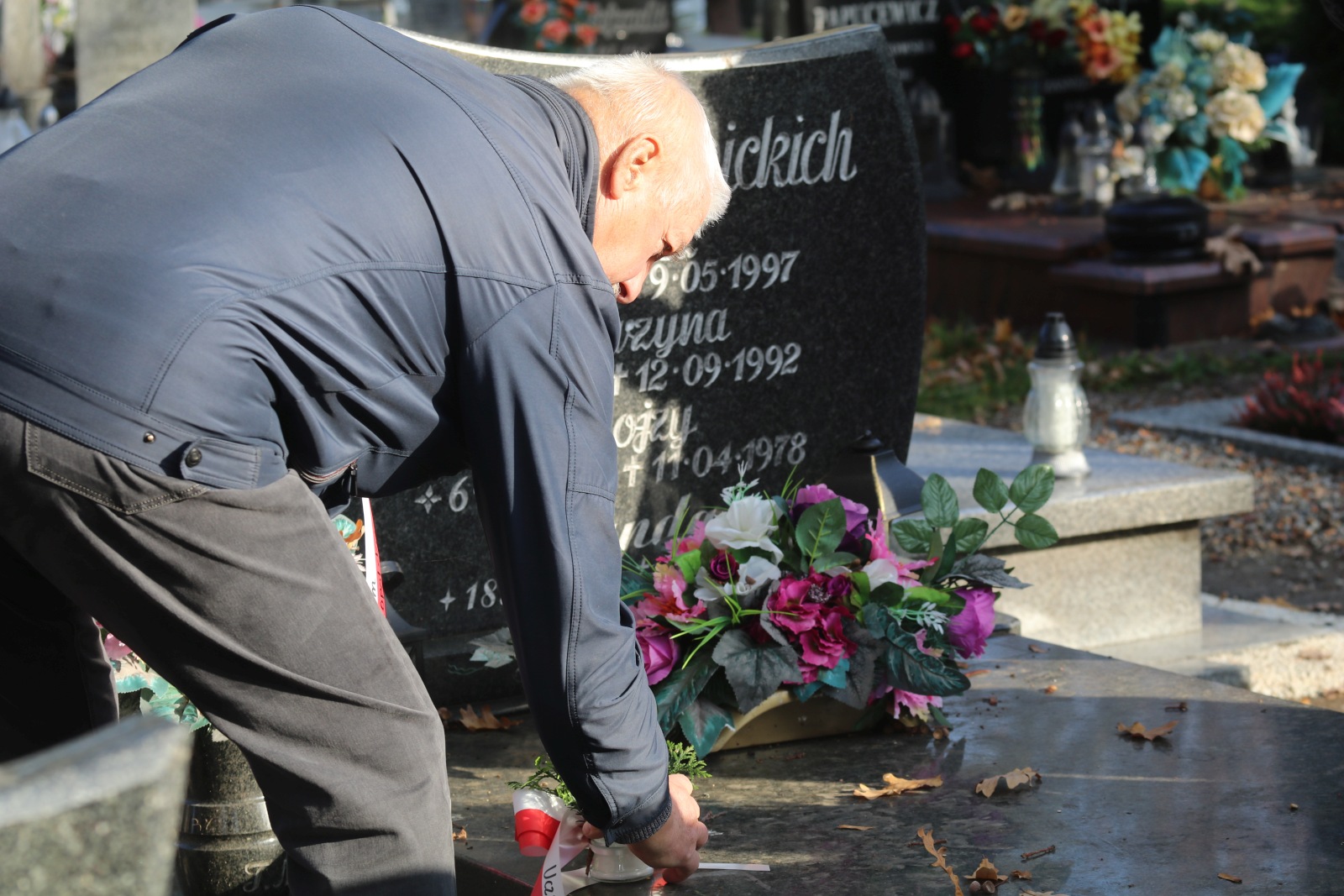 Zapalili znicze na grobach bohaterów Powstania Wielkopolskiego