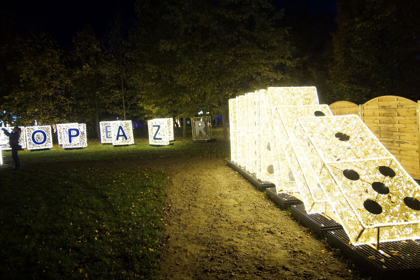 Zobaczcie „Tajemnicze Ogrody” w Lumina Park w zamku Topacz