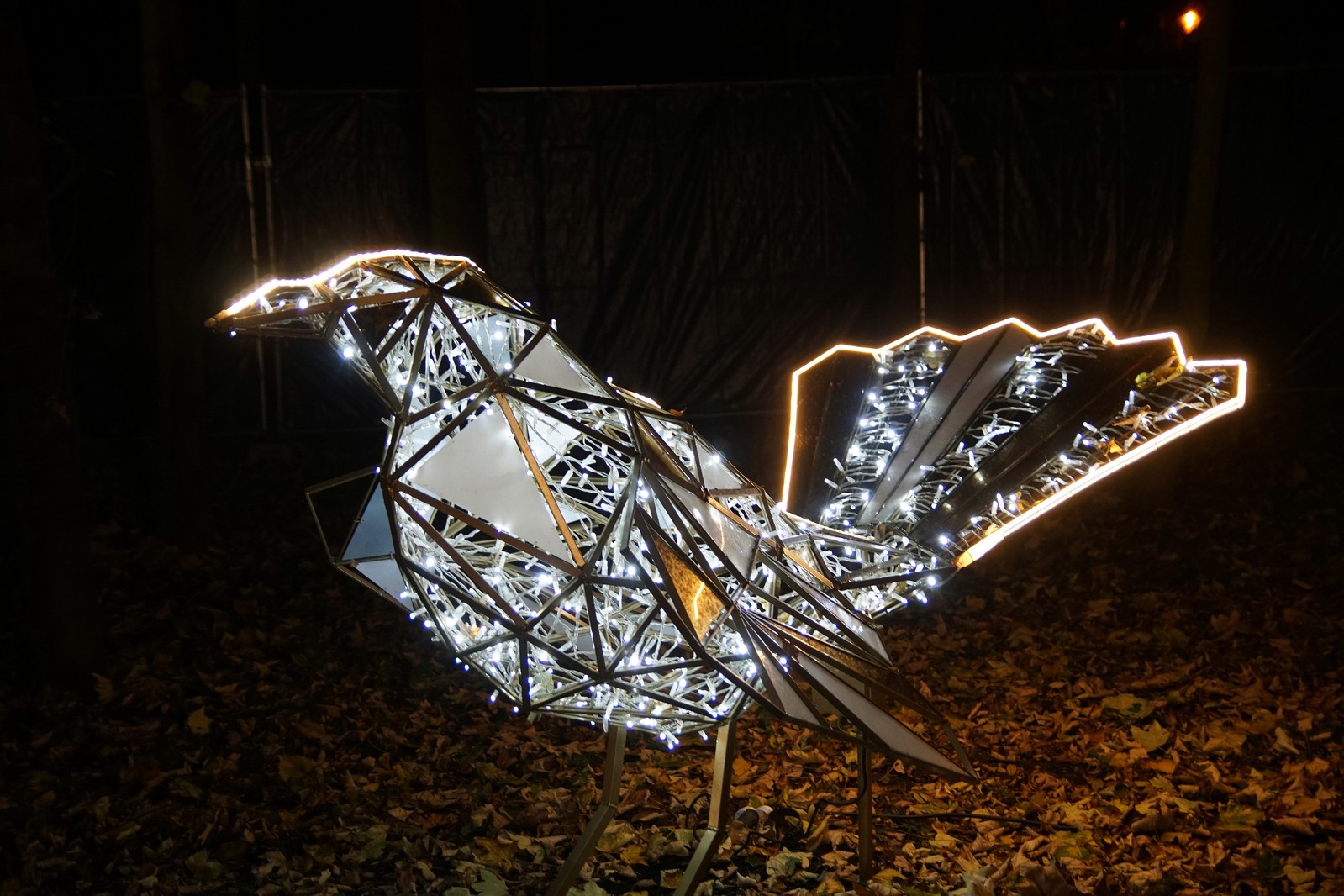Zobaczcie „Tajemnicze Ogrody” w Lumina Park w zamku Topacz