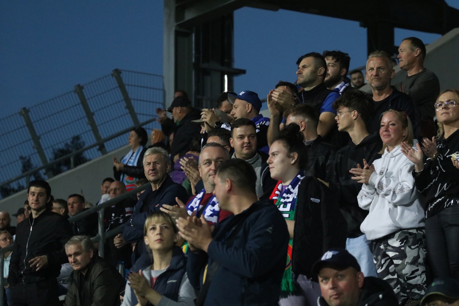 Ponad pięć tysięcy kibiców dopingowało Miedź Legnica