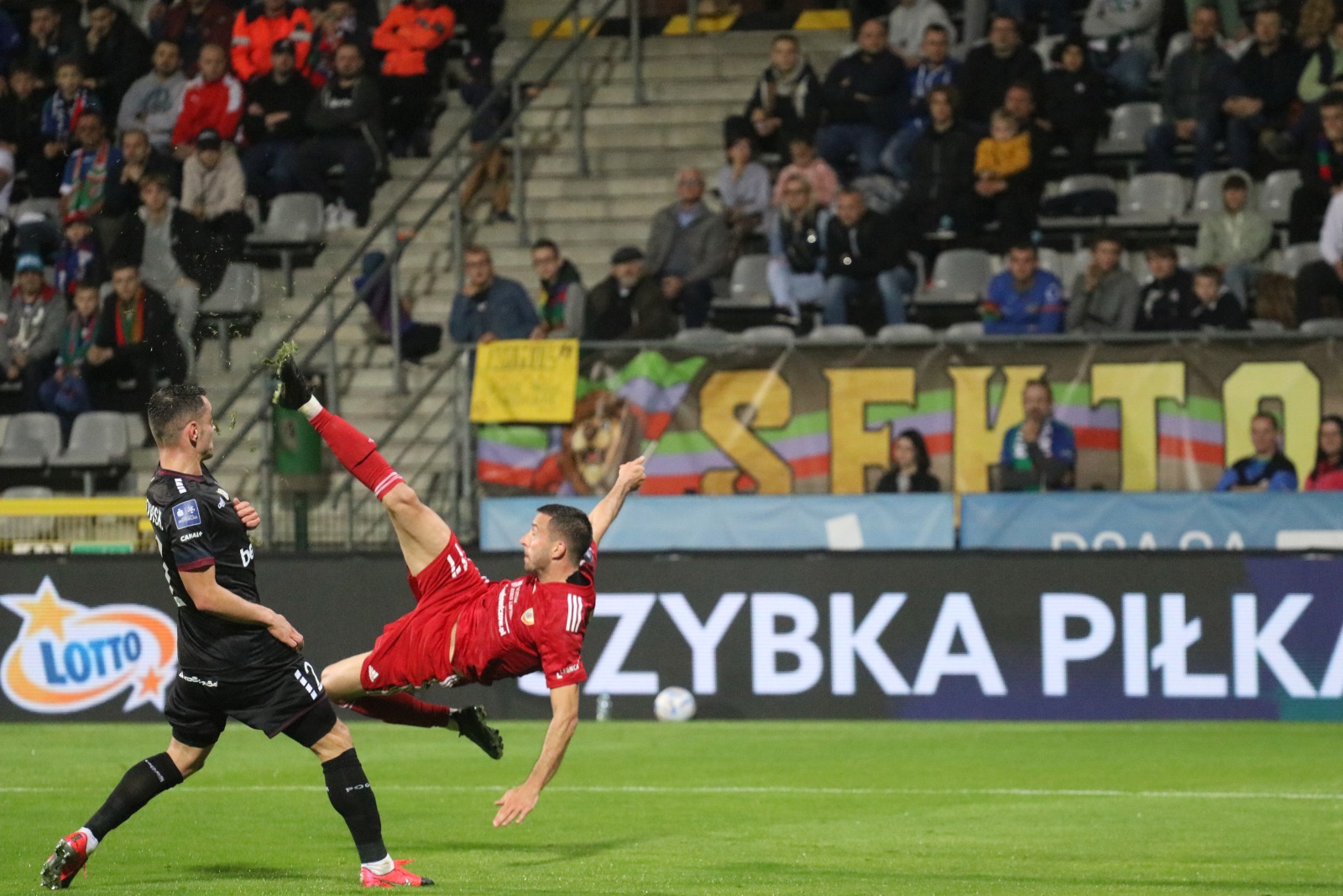Dwie bramki Obiety to za mało aby wygrać z Pogonią Szczecin