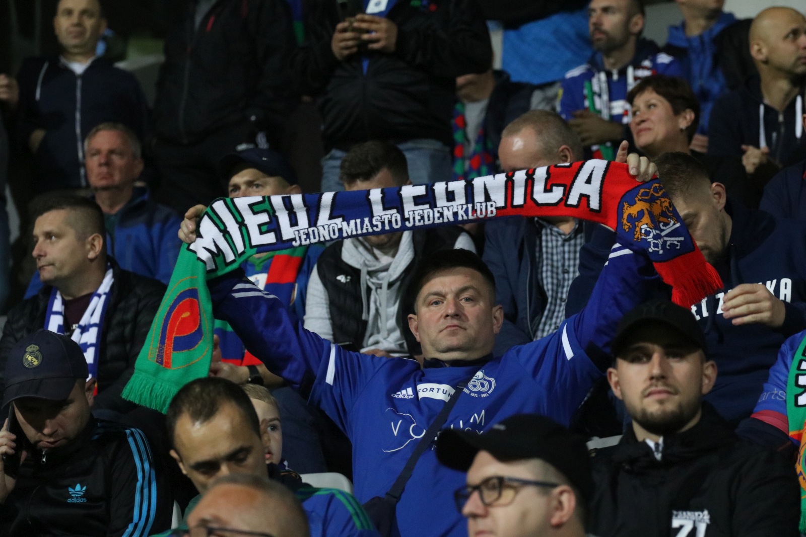 Ponad pięć tysięcy kibiców dopingowało Miedź Legnica