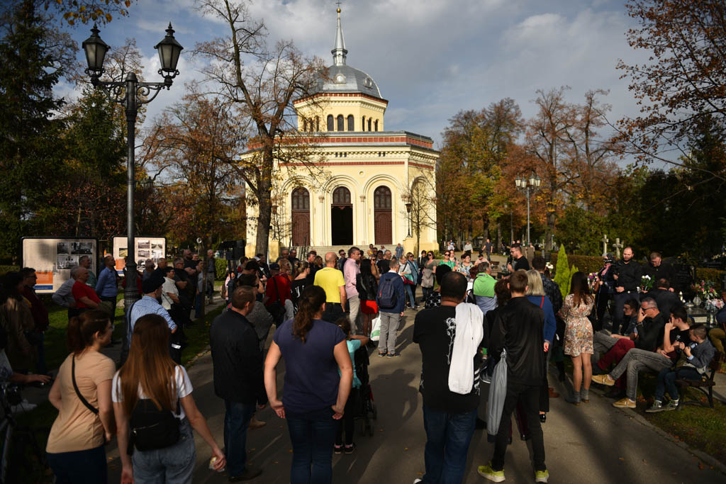 Legniczanie odkrywali tajemnice legnickiego cmentarza
