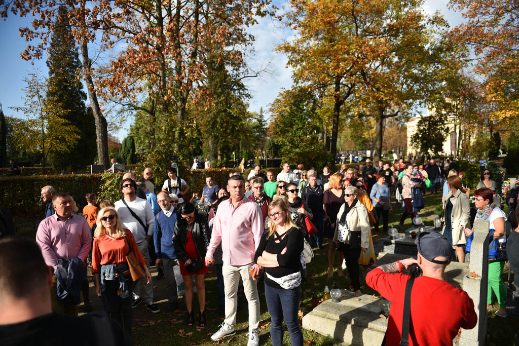 Legniczanie odkrywali tajemnice legnickiego cmentarza