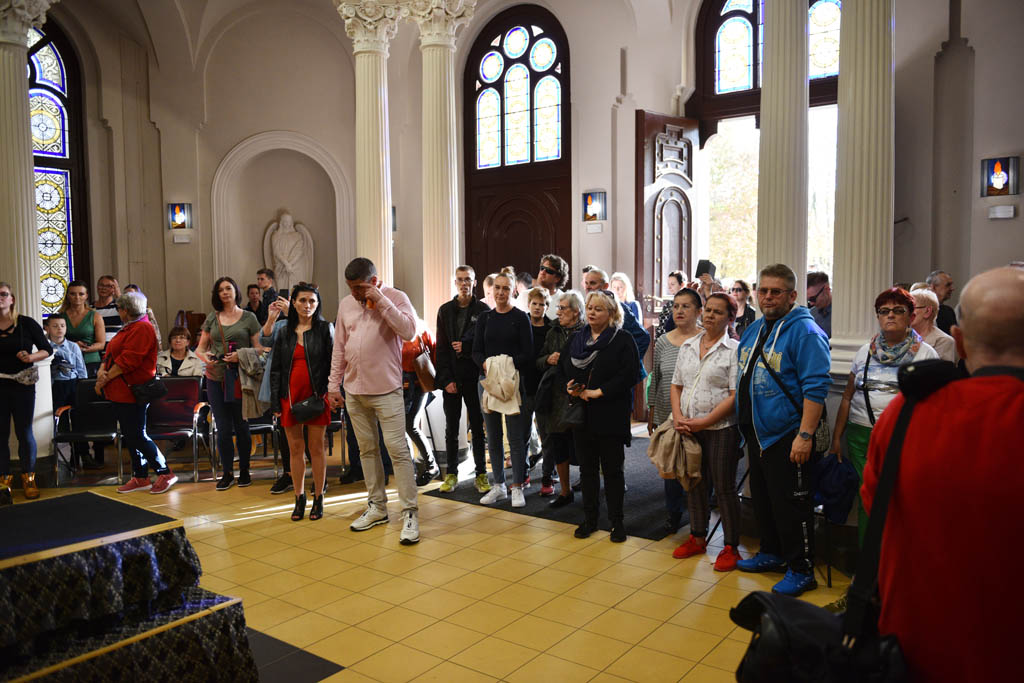 Legniczanie odkrywali tajemnice legnickiego cmentarza