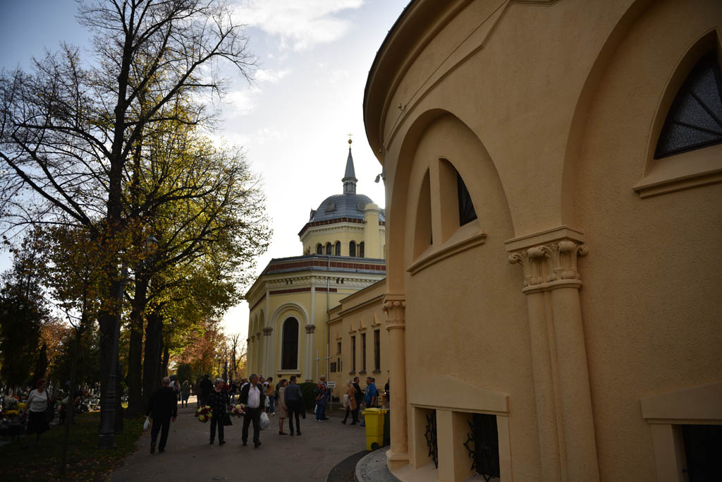 Legniczanie odkrywali tajemnice legnickiego cmentarza