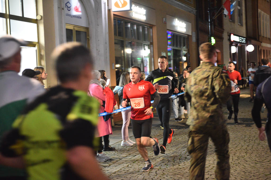 Jan Kaczor triumfatorem Legnickiego Biegu Niepodległości