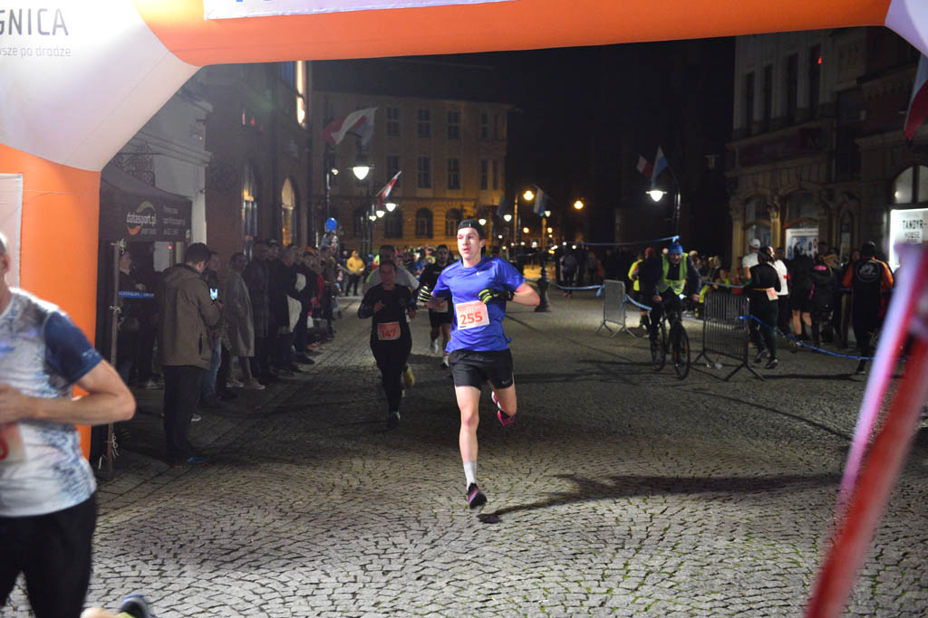 Jan Kaczor triumfatorem Legnickiego Biegu Niepodległości