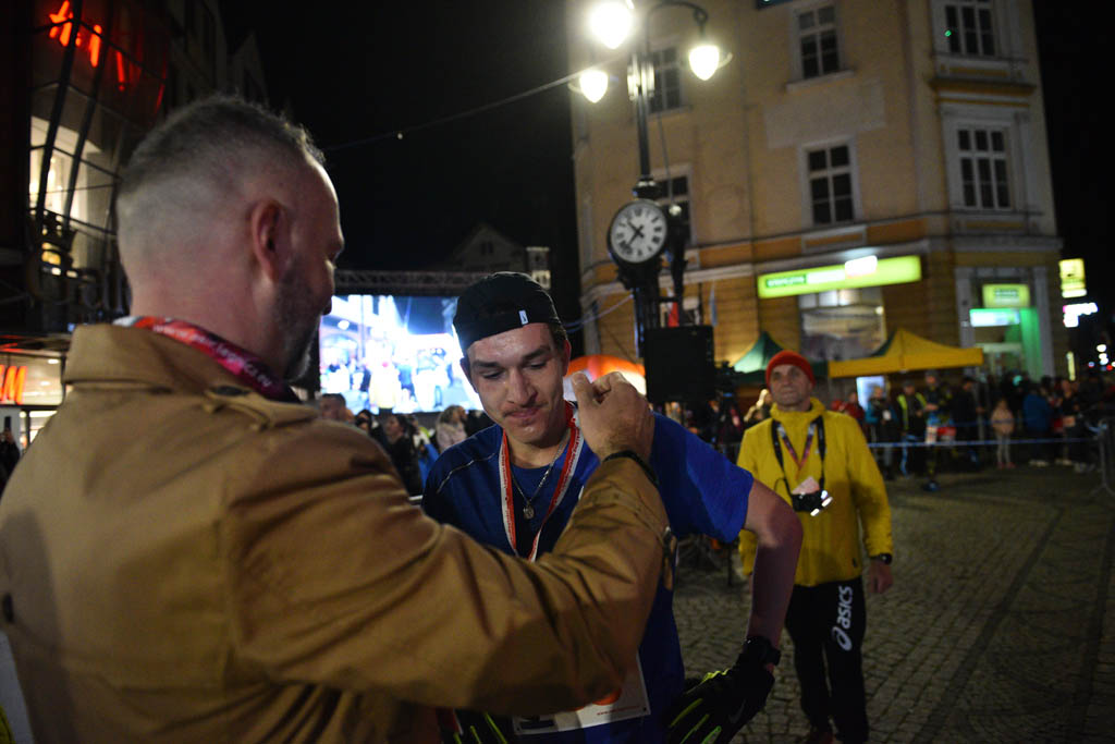 Jan Kaczor triumfatorem Legnickiego Biegu Niepodległości