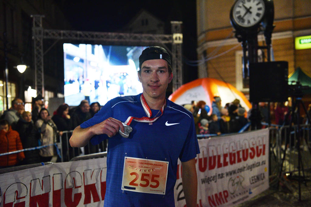 Jan Kaczor triumfatorem Legnickiego Biegu Niepodległości