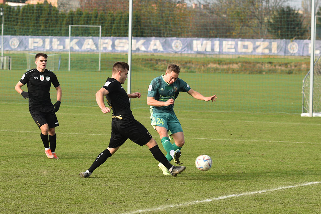 Tylko jeden punkt Miedzi II Legnica z Cariną Gubin