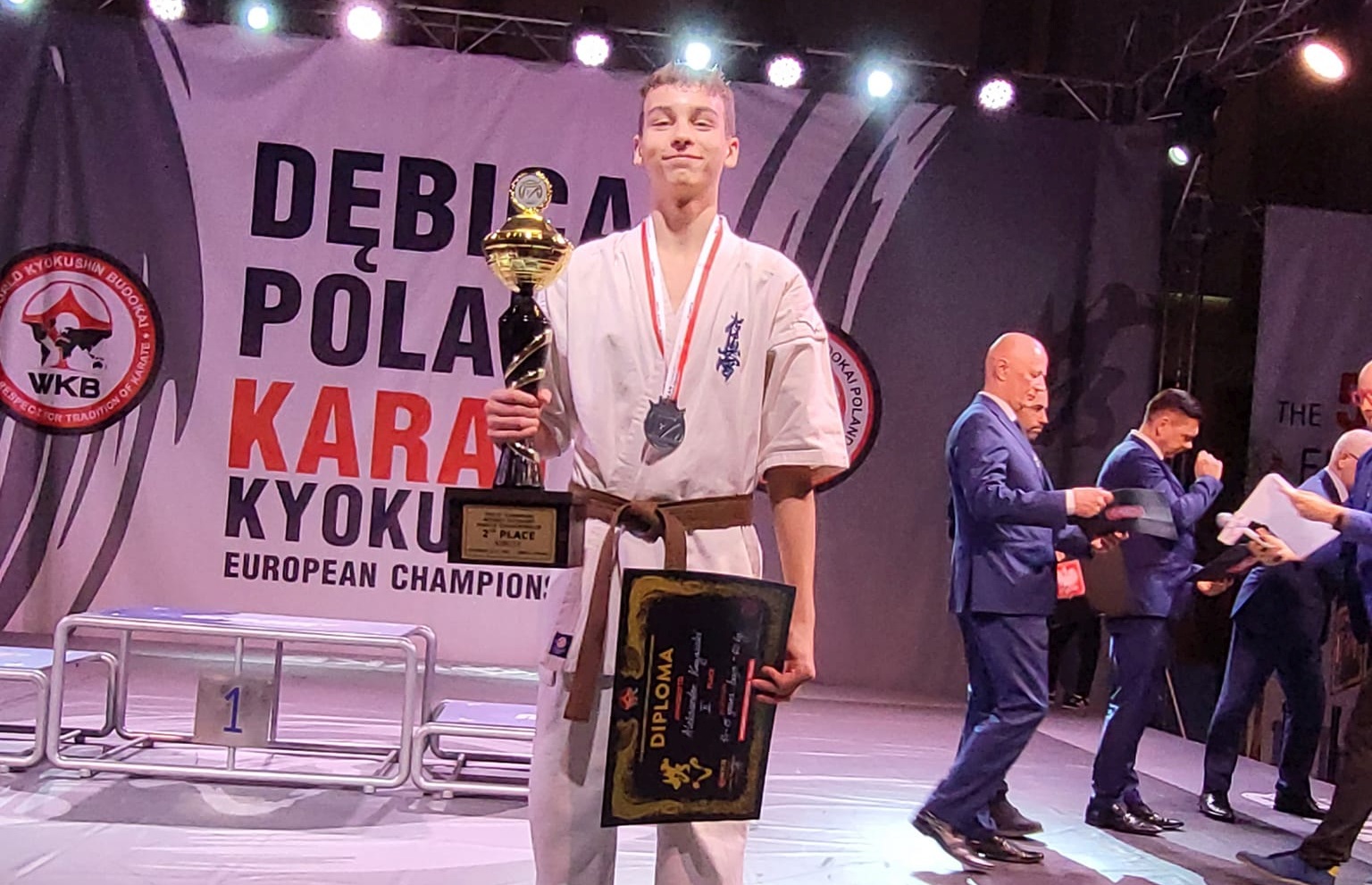 Medale legniczan w Mistrzostwach Europy Karate Kyokushin