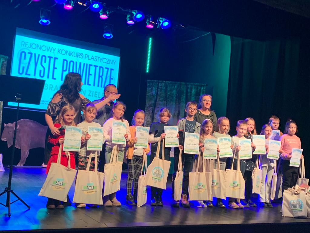 Konkurs platyczny: Czyste powietrze – krajobraz pełen zieleni
