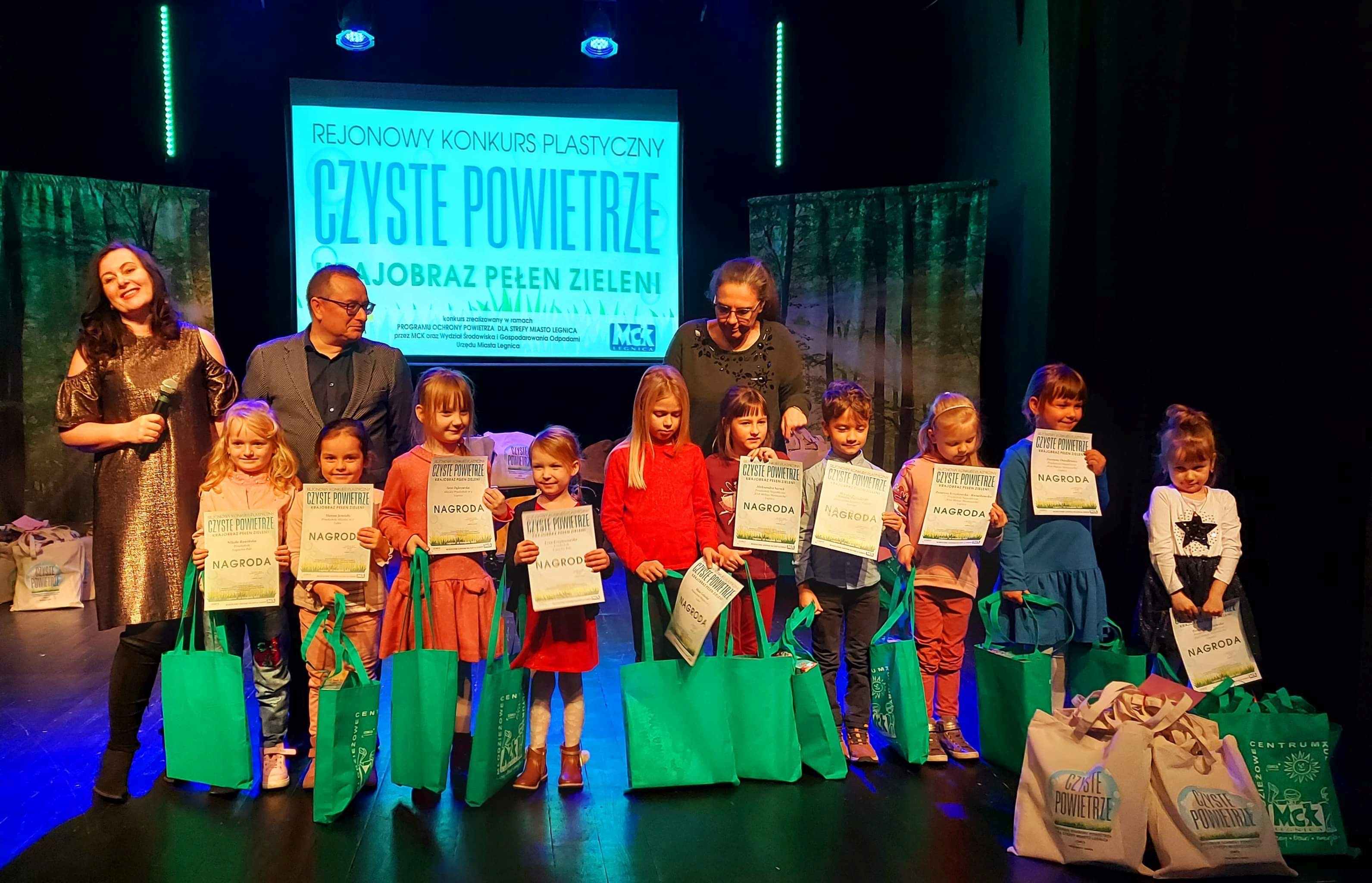 Konkurs platyczny: Czyste powietrze – krajobraz pełen zieleni

