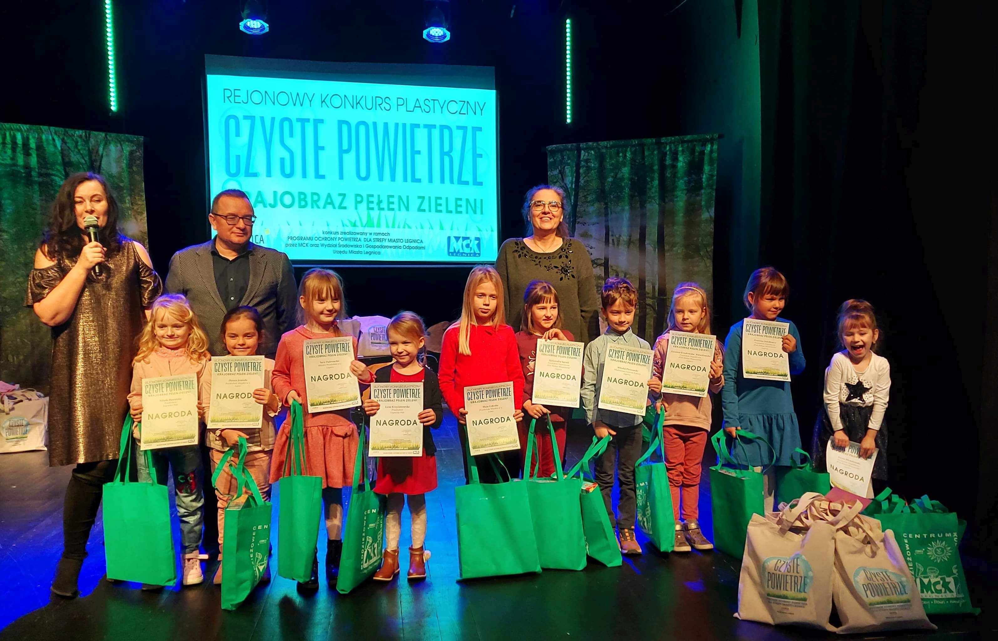 Konkurs platyczny: Czyste powietrze – krajobraz pełen zieleni
