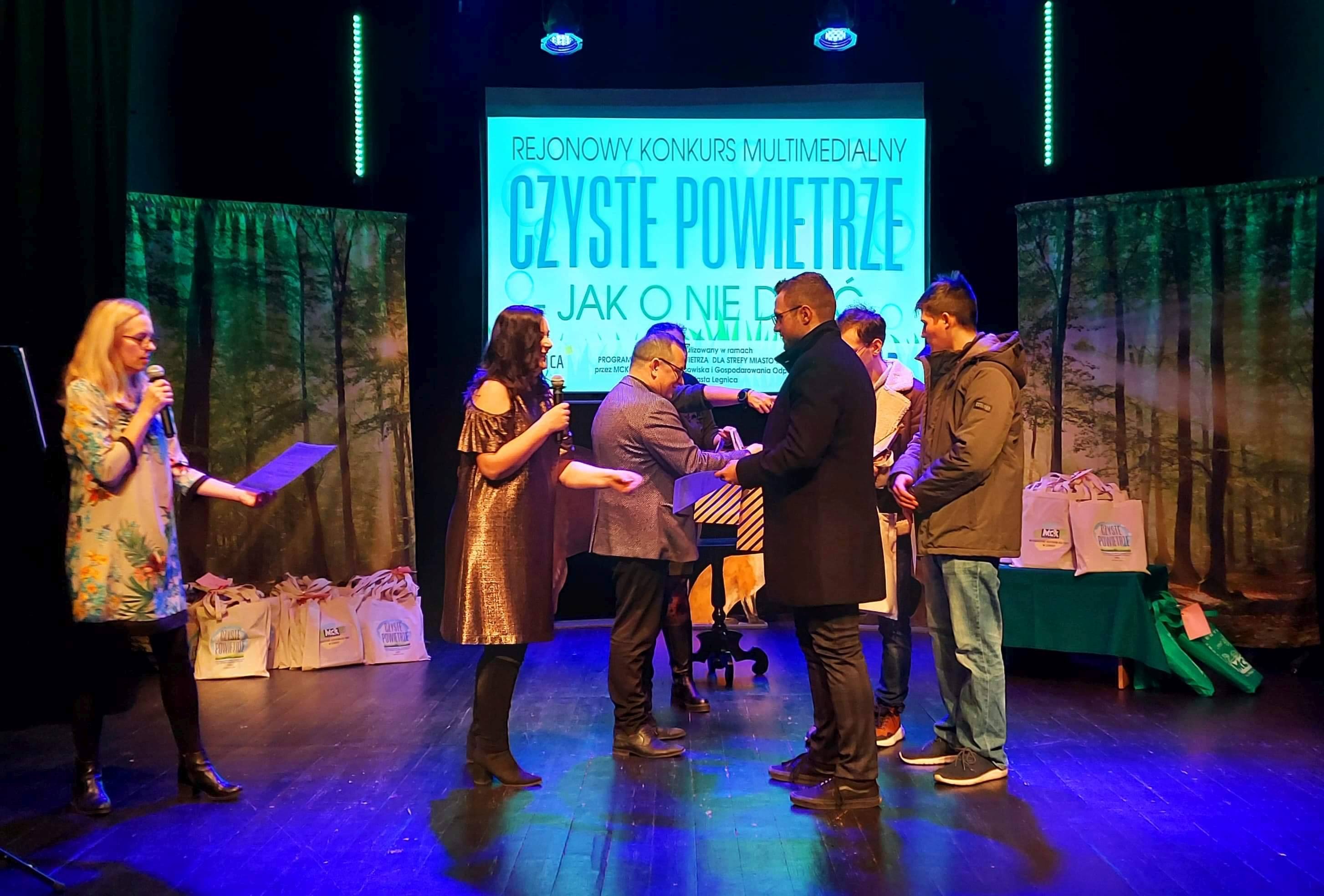 Konkurs platyczny: Czyste powietrze – krajobraz pełen zieleni
